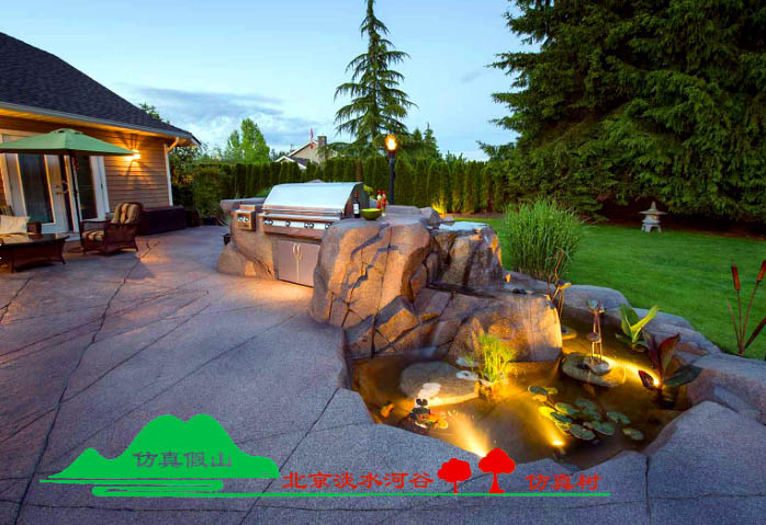 論決定塑石假山質(zhì)量的三要素；造型、紋理、顏色。