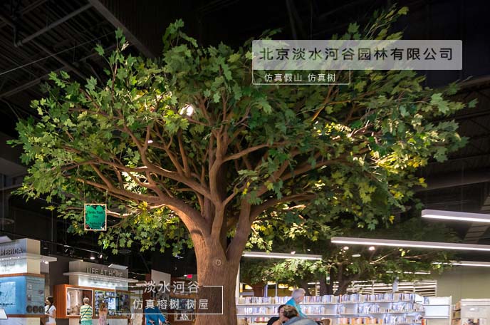 仿真樹是新型環(huán)保材料制作而成具備阻燃、防火