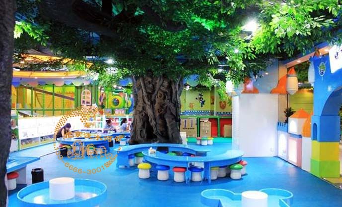 仿真榕樹葉阻燃嗎，制作仿真榕樹用什么樣的仿真榕樹葉好