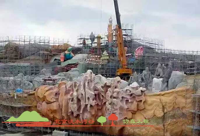 江西南昌塑石假山制作游樂園工程全部為水泥現(xiàn)場(chǎng)雕塑