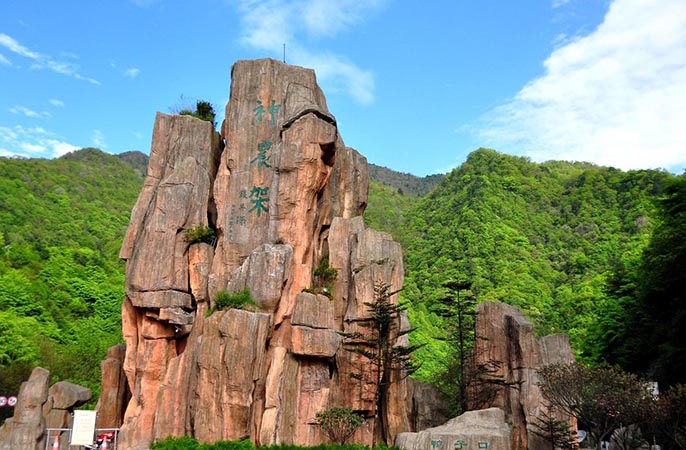 水泥假山制作沒(méi)有好只有好，需要的是好的師傅
