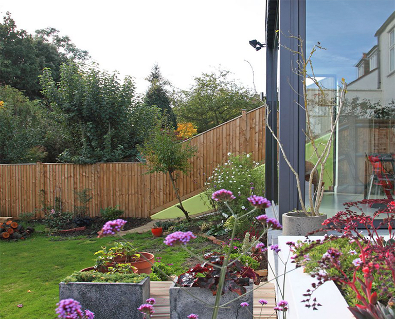 創(chuàng)意圍欄設(shè)計(jì)將為您的植物花園帶來(lái)隱私和結(jié)構(gòu)（上）