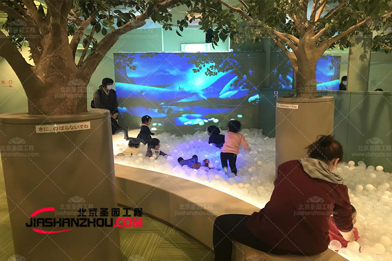 西安大唐芙蓉園室內功能性仿真樹裝飾工程