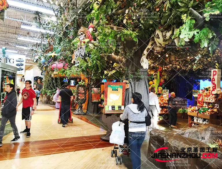 仿真樹造景打造藝術(shù)效果與趣味感