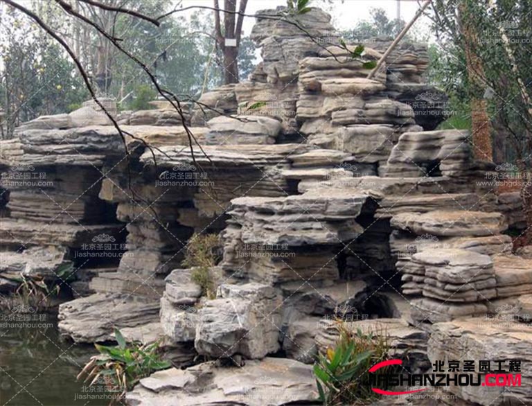 塑石假山需要把控從生產(chǎn)到維護的細節(jié)