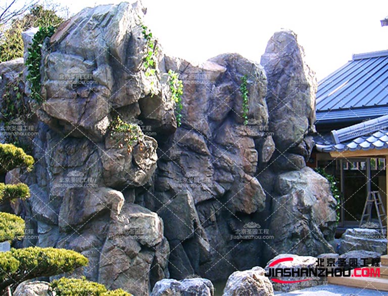 水泥假山壽命是多少年？水泥假山的成本高不高？