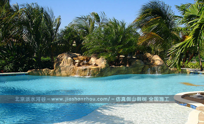 水泥假山與真石有什么區(qū)別？水泥假山制作材料是什么？