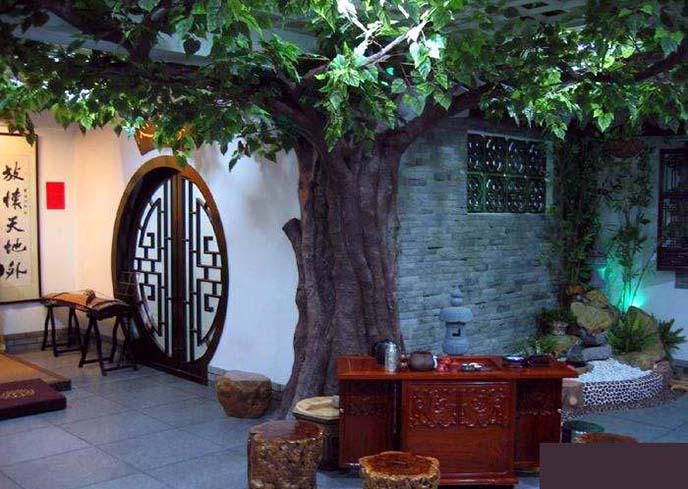 仿真樹我們應(yīng)該如何選擇？仿真樹分為哪些材質(zhì)？