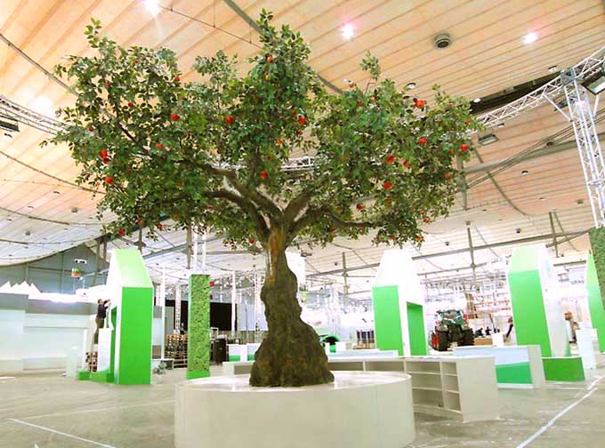 仿真樹成本低，形態(tài)多變，安裝方便快捷