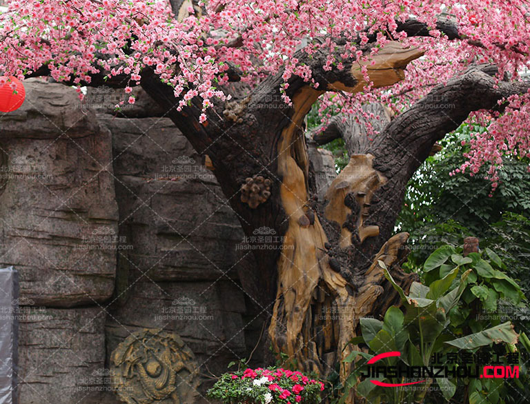 仿真樹在社會上有著很多的優(yōu)勢但是仿真樹也有一些缺點的