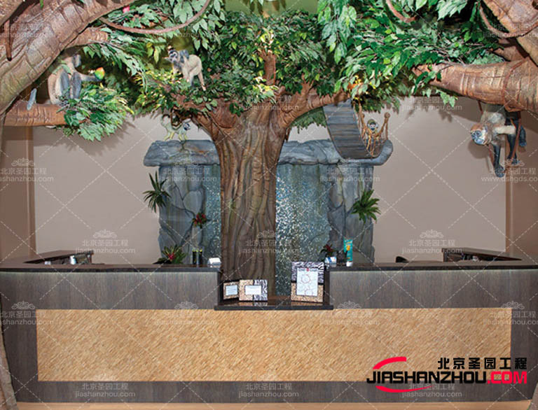 城市中的仿真樹木可以在城市中增加綠色覆蓋面積，凈化空氣