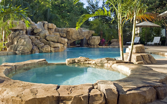 帶你們看看煙臺(tái)招遠(yuǎn)的水泥假山水池制作案例