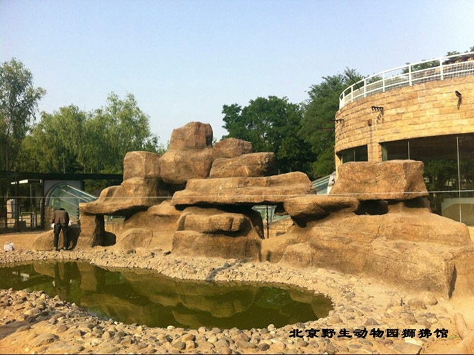 塑石假山.jpg 塑石假山