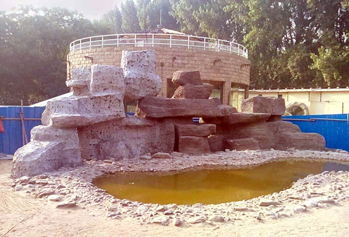 塑石假山.jpg 塑石假山