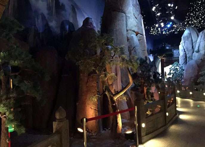 塑石假山.jpg 塑石假山