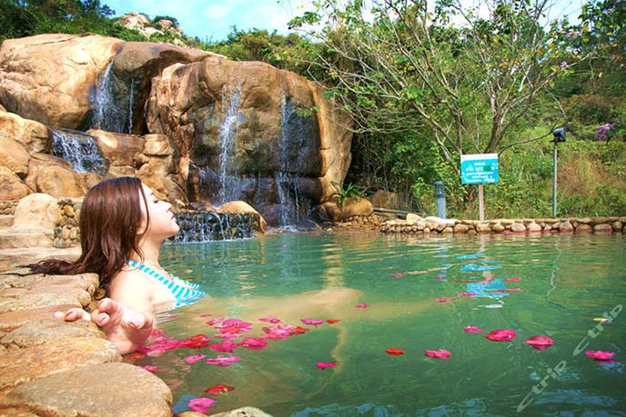 塑石假山.jpg 塑石假山