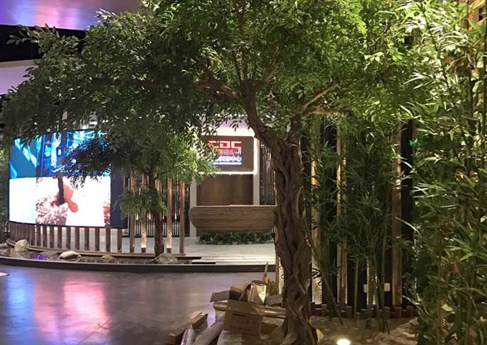 仿真榕樹.jpg 仿真榕樹