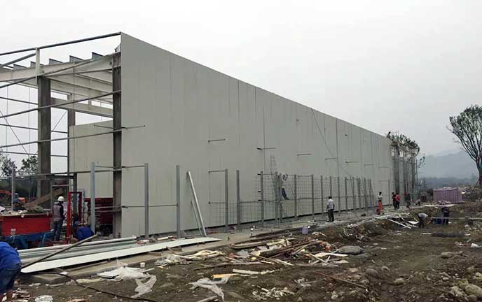 塑石假山.jpg 塑石假山