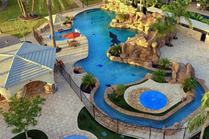 水泥假山.jpg 水泥假山