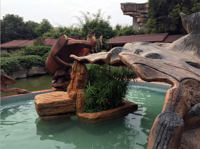 水泥假山假樹.jpg 水泥假山假樹