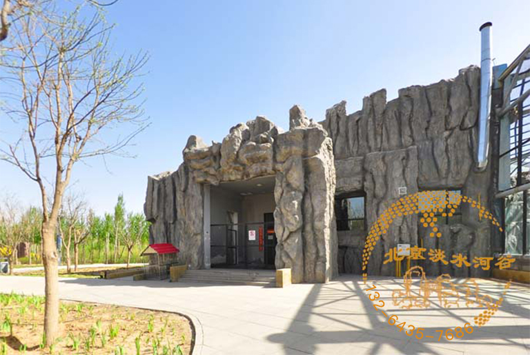 塑石假山.jpg 塑石假山