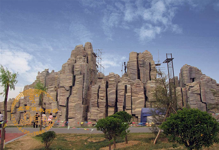 塑石假山.jpg 塑石假山