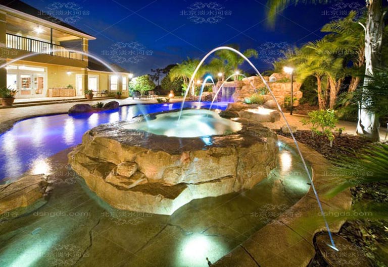 塑石假山圖片.jpg 塑石假山圖片