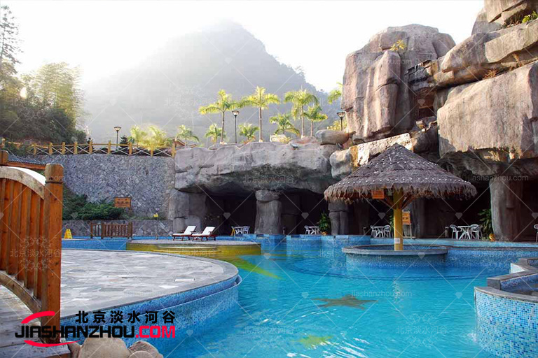 塑石假山.jpg 塑石假山