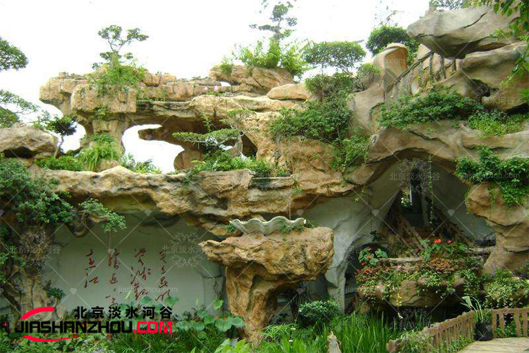 塑石假山.jpg 塑石假山