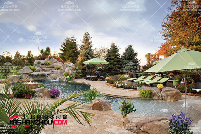 塑石假山.jpg 塑石假山