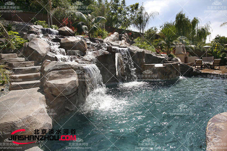 塑石假山.jpg 塑石假山