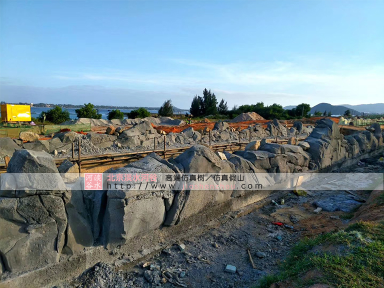 塑石假山.jpg 塑石假山