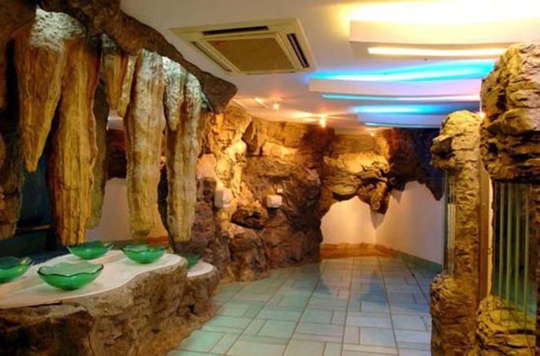 山洞餐廳設(shè)計.jpg 山洞餐廳設(shè)計