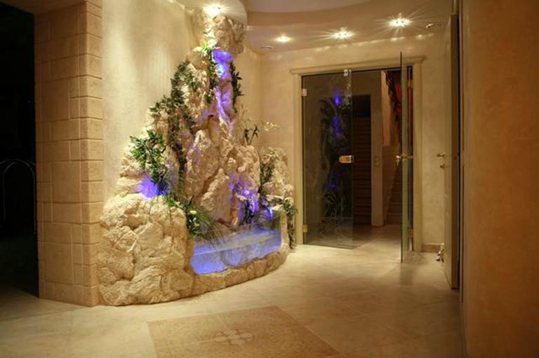 室內(nèi)假山景觀(guān)圖片大全.jpg 室內(nèi)假山景觀(guān)圖片大全