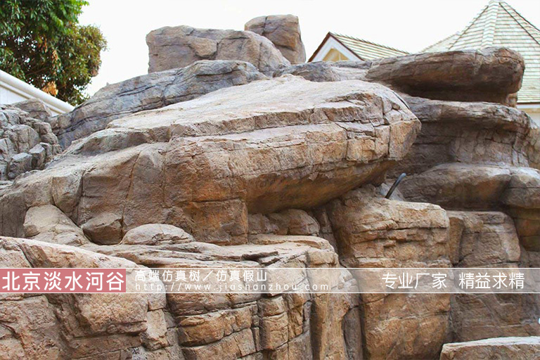 水泥假山.jpg 水泥假山