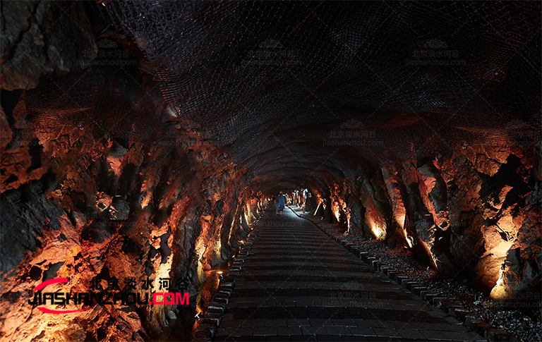 洞穴酒店.jpg 洞穴酒店