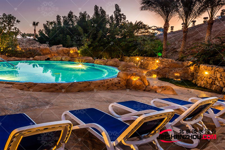 塑石假山.jpg 塑石假山