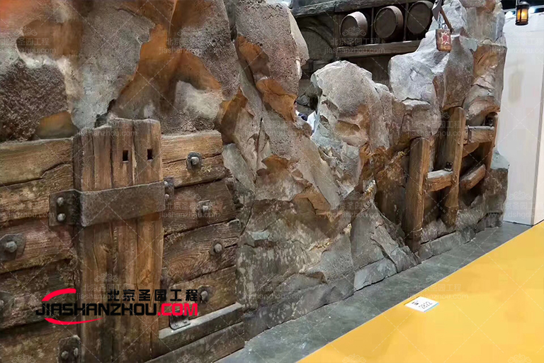 仿真木質(zhì)洞穴酒店.jpg 仿真木質(zhì)洞穴酒店