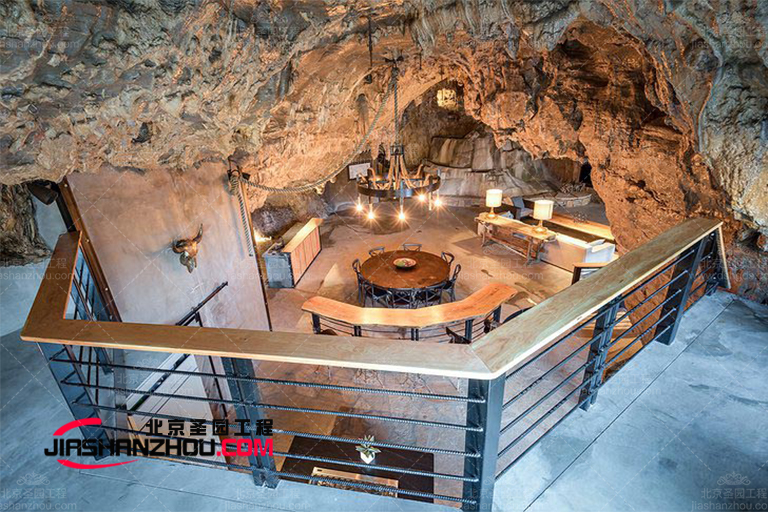 山洞豪宅.jpg 山洞豪宅