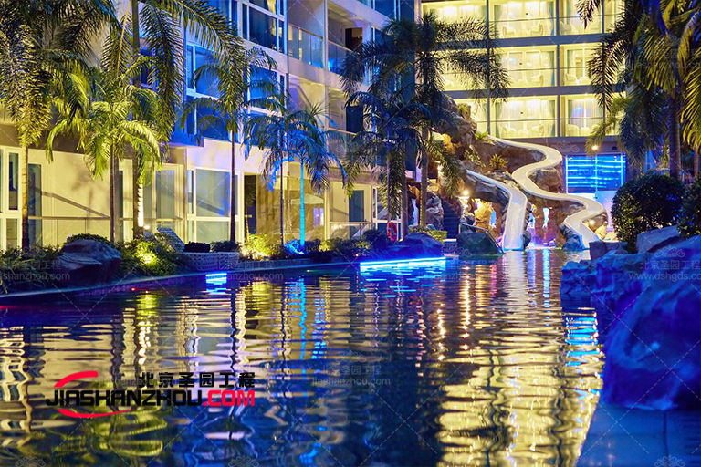 水泥假山.jpg 水泥假山