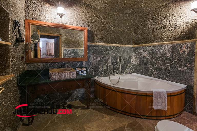 山洞衛(wèi)生間