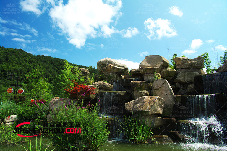塑石假山.jpg 塑石假山