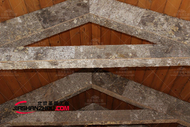 仿真樹皮酒店.jpg 仿真樹皮酒店