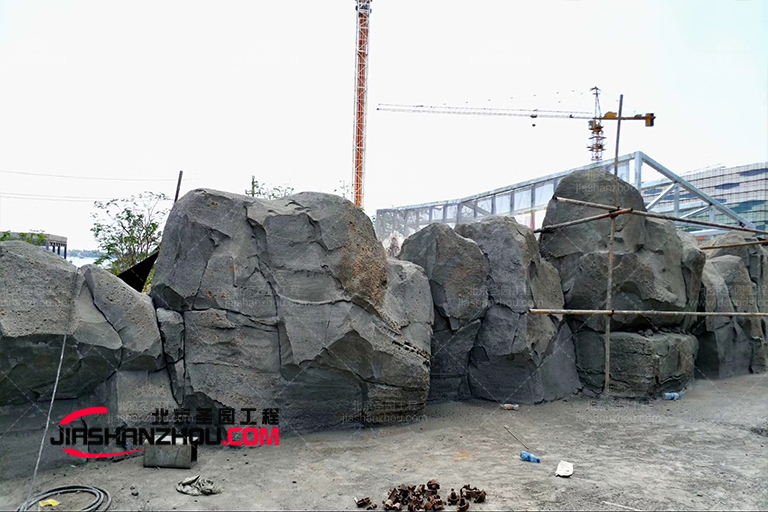 塑石假山.jpg 塑石假山