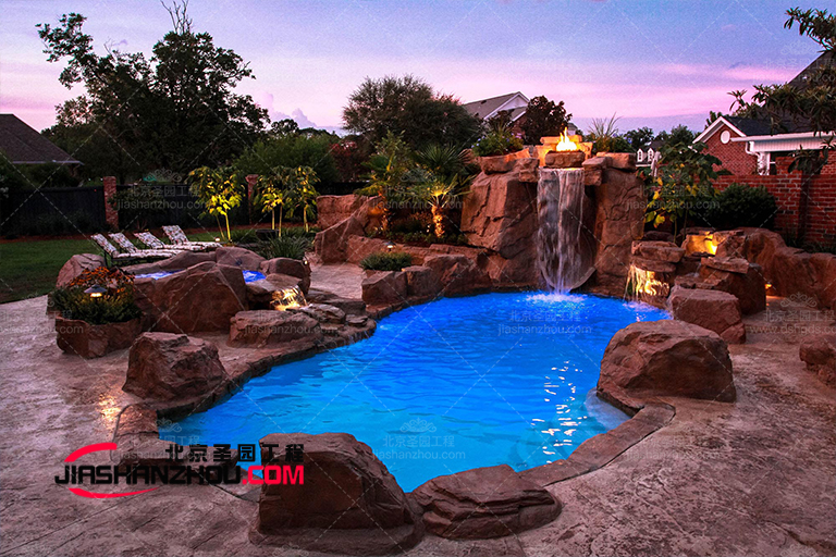 塑石假山.jpg 塑石假山