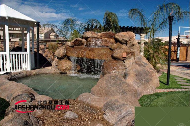 塑石假山水池.jpg 塑石假山水池