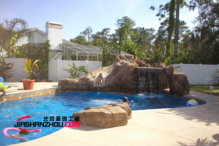 塑石假山水池.jpg 塑石假山水池