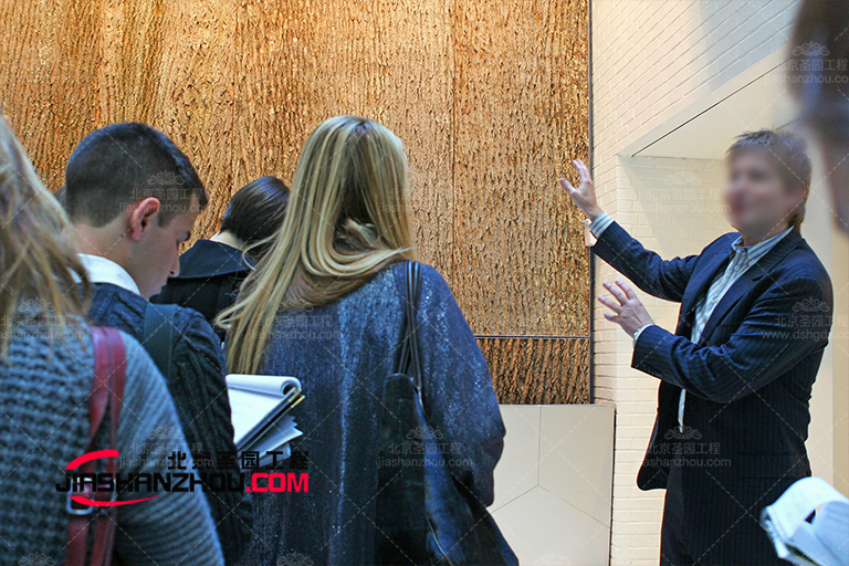 仿真樹皮酒店.jpg 仿真樹皮酒店