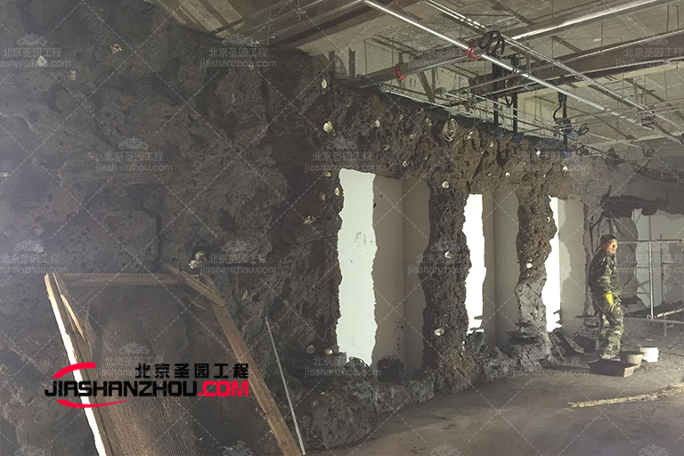 洞穴餐廳.jpg 洞穴餐廳