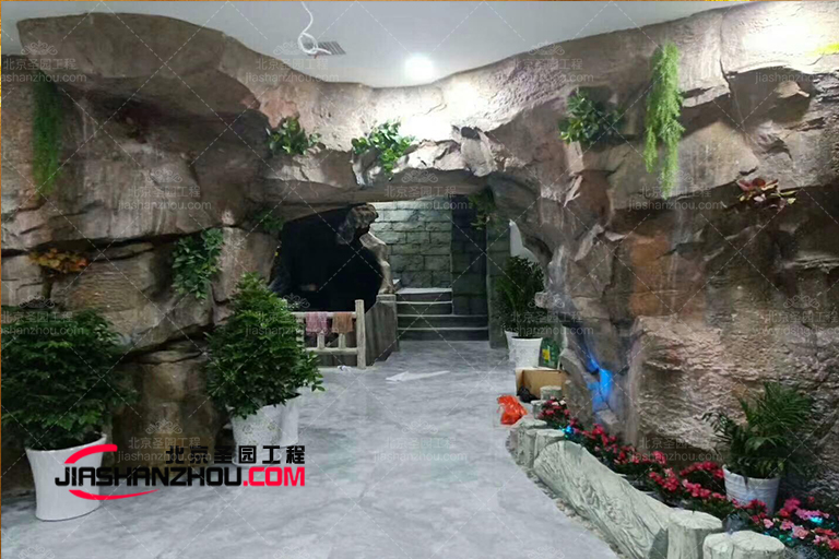 巖洞主題酒店.jpg 巖洞主題酒店